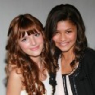 Zendaya_Coleman_1300782737_4