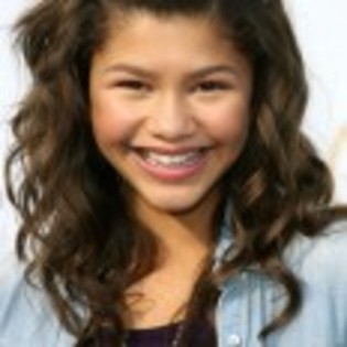 Zendaya_Coleman_1333551463_0 - Zendaya Coleman