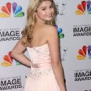 Stefanie_Scott_1337111438_4