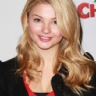 Stefanie_Scott_1337111479_1