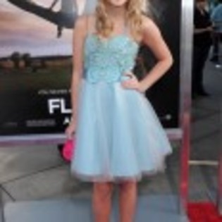 Stefanie_Scott_1337111536_3