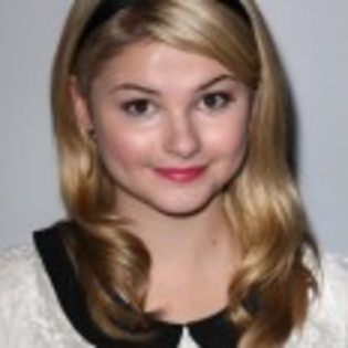 Stefanie_Scott_1337111556_3