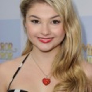 Stefanie_Scott_1337111556_4