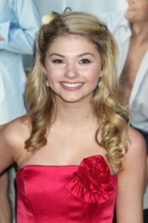 Stefanie_Scott_1337111593