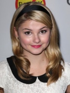 Stefanie_Scott_1337111634