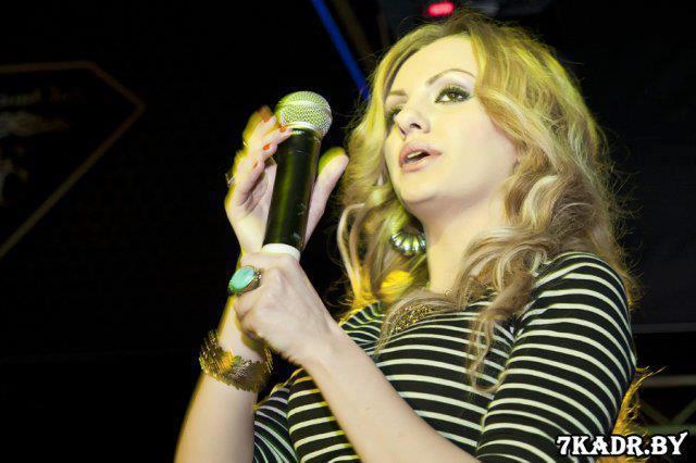  - x Alexandra Stan la Fashion Club