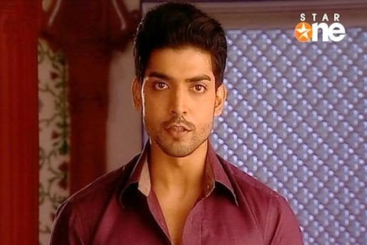 Lisa,mergi cu mine la logodna? - Episodul 11