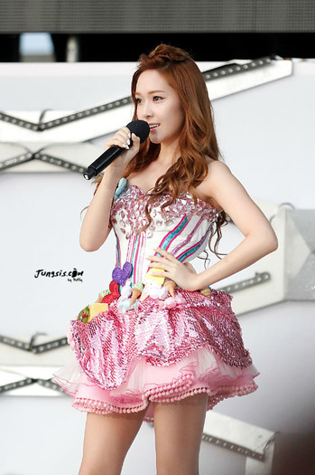 tumblr_m703l7APMP1qegr3po7_1280 - Jessica o