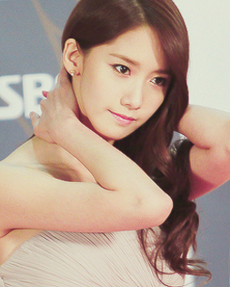 tumblr_m64lgdsCw71qb5bmno4_250 - Yoona x