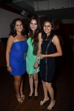 5 (46) - Sapna Babul Ka - Bidaai - My All Pics Wid Sara Khan III