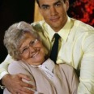 Acorralada_1232582812_3_2007