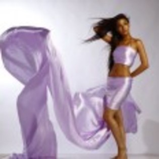 Sarah_Khan_1331902696_0