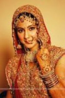 40194404_NZKPPFYAT - Hina Khan
