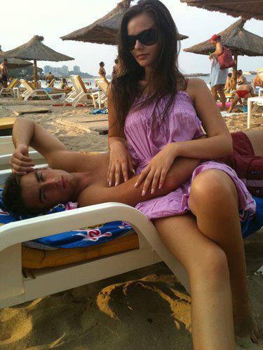 392466_143465922452898_433898576_n