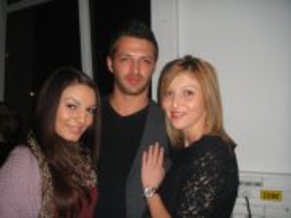 307183_10150422548002766_623767838_a