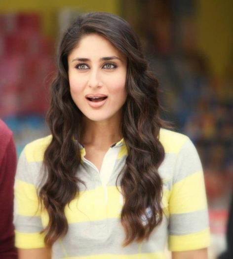 419711_319933011398199_362108377_n - Kareena Kapoor 2