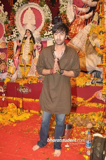 313260_276656979022616_1928198140_n