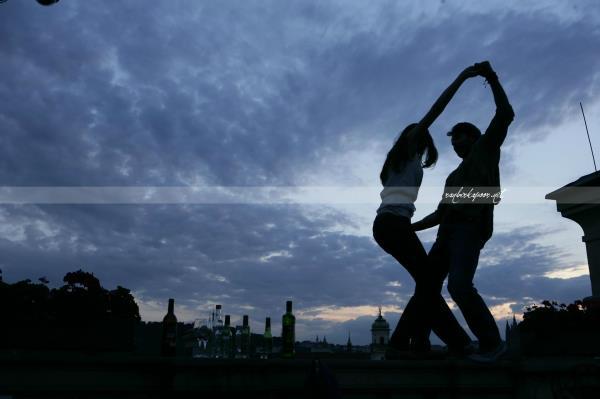 382831_323702117651435_200694829_n