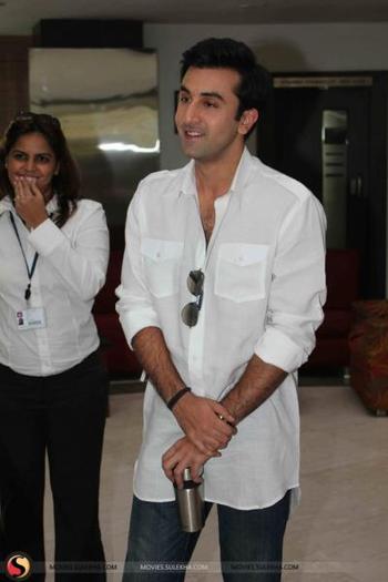 401261_338668716154775_1211563438_n