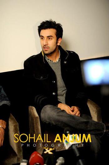 402472_321846134503700_1341418372_n