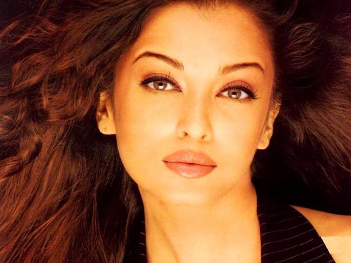 251996_434762203223595_1786779734_n - 0 Aishwarya Rai