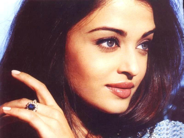 270932_434765426556606_1621528772_n - 0 Aishwarya Rai