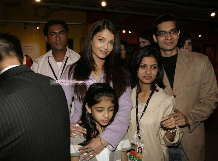 283656_425998787433270_989686412_n - 0 Aishwarya Rai