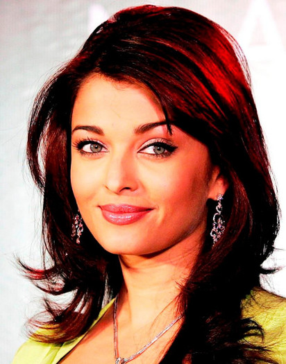 391213_444099018956580_1591009756_n - 0 Aishwarya Rai
