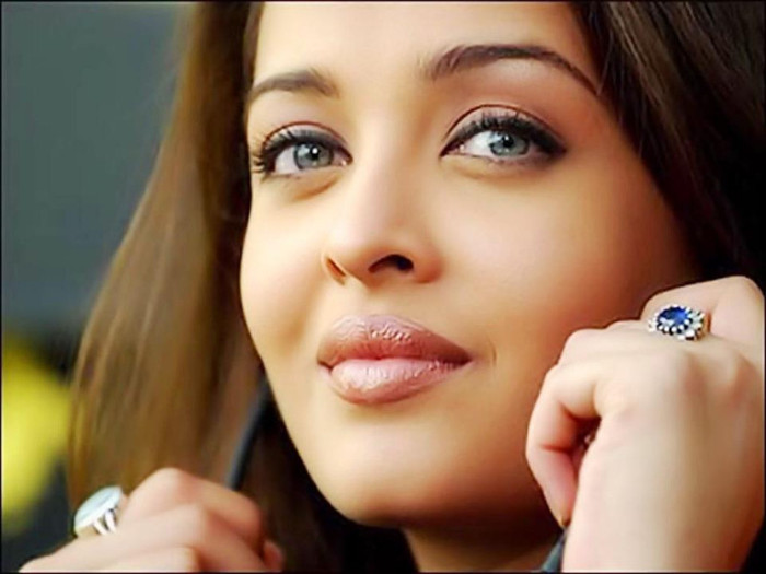 532367_444755295557619_1617529013_n - 0 Aishwarya Rai