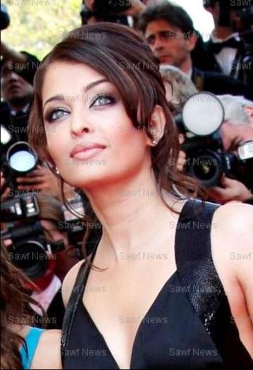 532705_424939650872517_1352374490_n - 0 Aishwarya Rai
