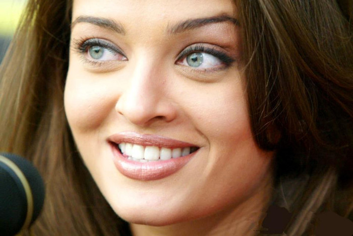 564014_444091045624044_713710060_n - 0 Aishwarya Rai
