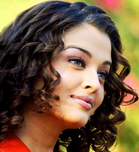 575288_429338933765922_2036829773_n - 0 Aishwarya Rai