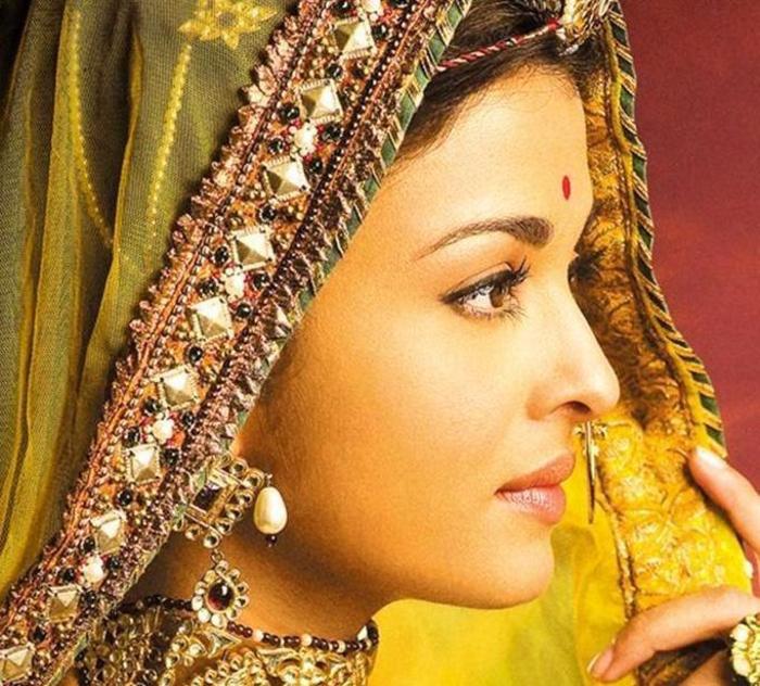 600353_441850632514752_1462213318_n - 0 Aishwarya Rai