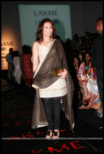  - x-Rani Mukherjee-x