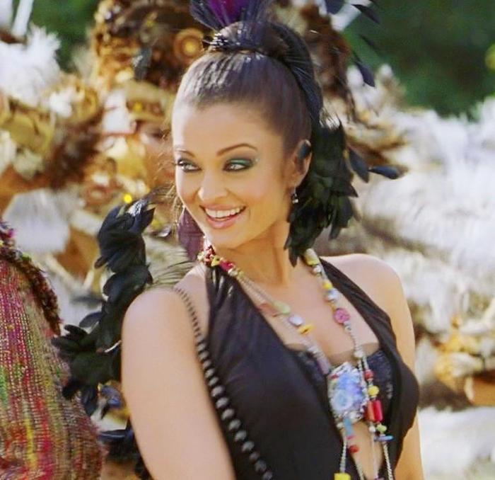542955_419103901456092_1788670043_n - 0 Aishwarya Rai