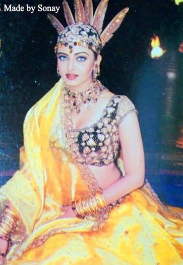 551159_419563744743441_2076919220_n - 0 Aishwarya Rai