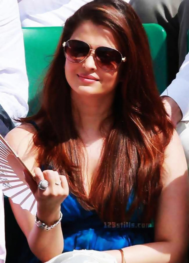 579793_416372971729185_964427229_n - 0 Aishwarya Rai