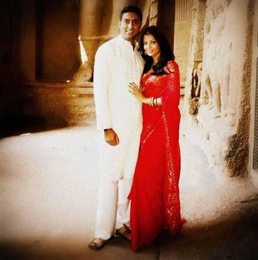525137_420274581339024_1428075669_n - 0 Aishwarya Rai