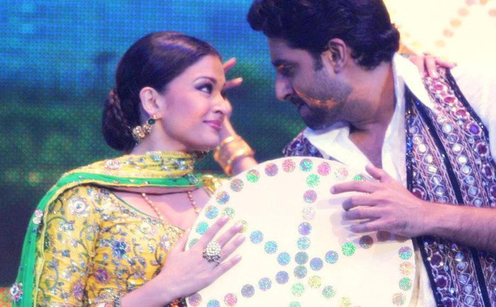 525940_424039820962500_1607376554_n - 0 Aishwarya Rai