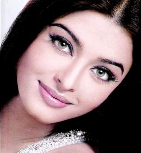 526133_424664340900048_1663383140_n - 0 Aishwarya Rai