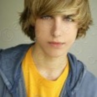 Cody_Linley_1252512901_0