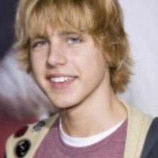 Cody_Linley_1252534055_0