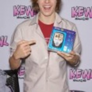 Cody_Linley_1252534056_3