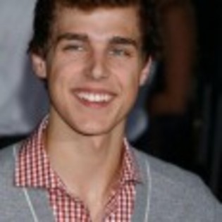 Cody_Linley_1252534137_4