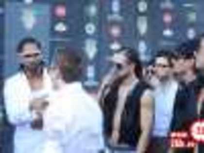 thumbs_4 - Connecte-r