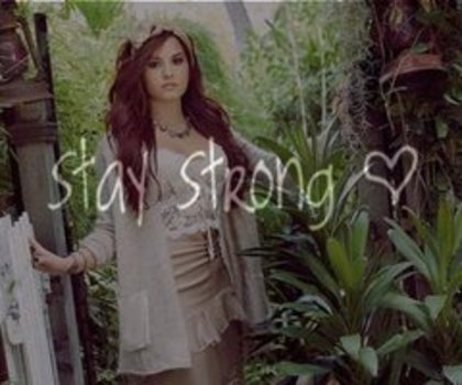 tumblr_m0f9xtX5VX1r9cgmdo1_500_thumb - Demi Lovato