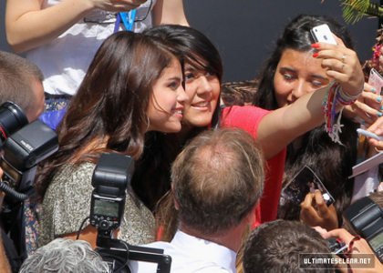 normal_2~39 - Greeting her fans in Cannes - June 21