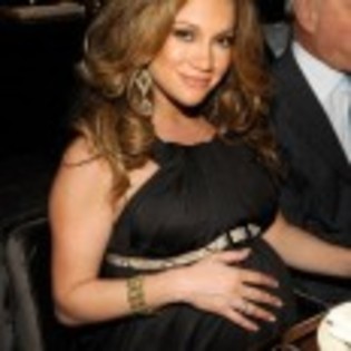 Jennifer-Lopez-1205318221