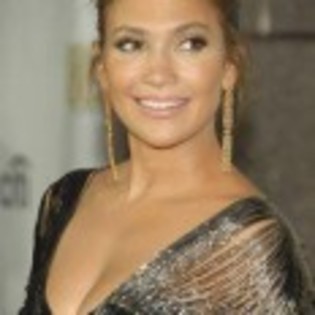 Jennifer-Lopez-1205320142