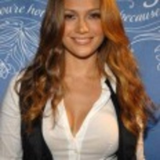 Jennifer-Lopez-1205320322